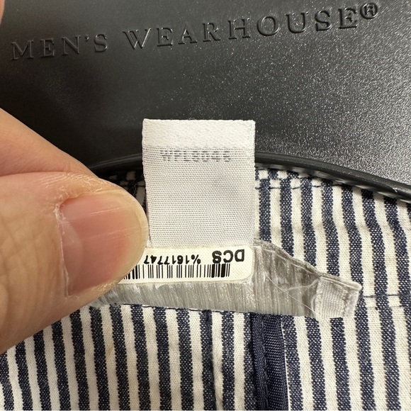 Charter Club sz. Large seersucker blue/white jacket, spring, nautical - Picture 2 of 11